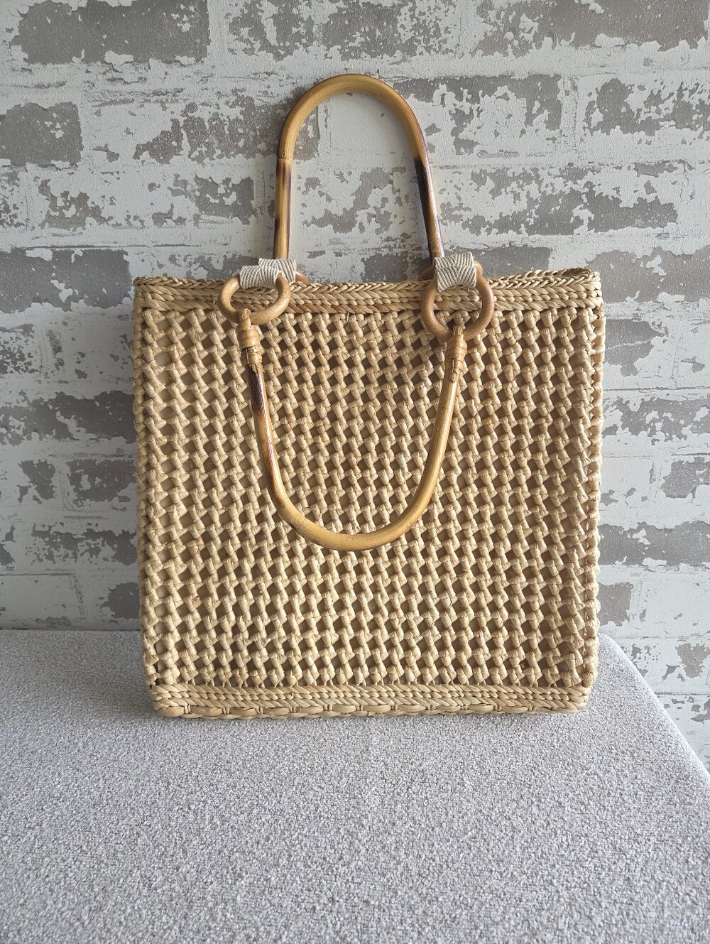 Vintage 70s Open Weave Straw Tote Bag with Bamboo Handles Boho